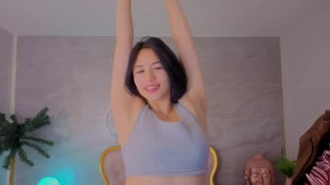 Bonnie  online show from April 22, 12:39 pm