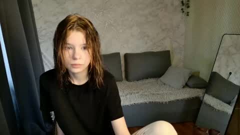 Snapshot of bonnie_and_c1yde chatting on May 10, 5:01 am Jessy Mark online show from May 10, 5:01 am