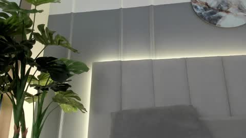 Snapshot of bonnie_bloom chatting on February 2, 2:27 am Bonnie online show from February 2, 2:27 am
