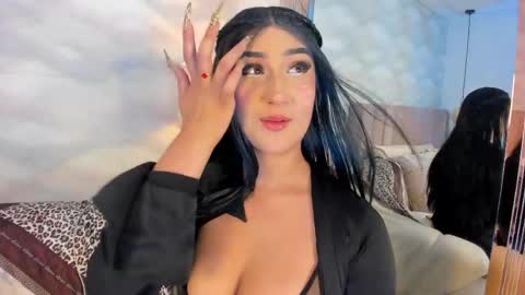 Snapshot of bonnie_foxyy chatting on June 5, 5:36 am Bonnie online show from June 5, 5:36 am