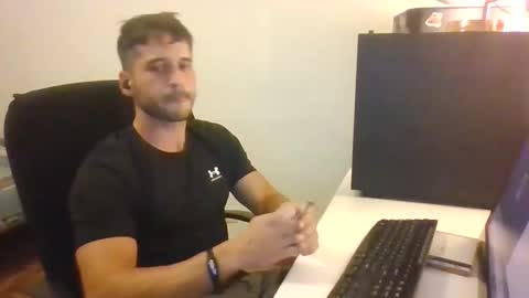 bonnie_x_clyde69 online show from May 9, 1:11 am