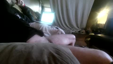 bonnieanclyde09 online show from October 9, 6:44 am