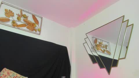   online show from January 8, 12:24 am