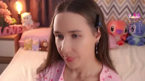 Emma online show from October 3, 1:13 am