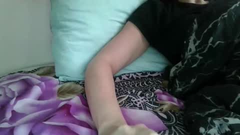 BonnieExcite online show from September 23, 8:50 am