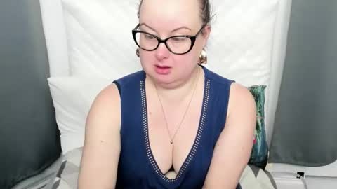 Bonnie online show from January 18, 7:12 am