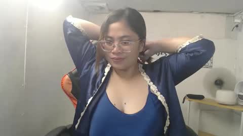 Snapshot of boobsvian chatting on March 12, 12:57 pm Vian online show from March 12, 12:57 pm