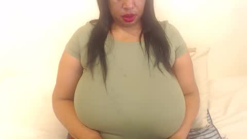 boobyqueen online show from November 5, 4:56 am