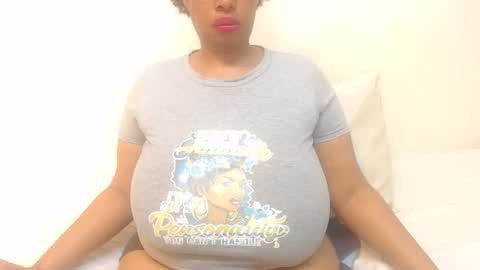 boobyqueen online show from April 7, 10:31 pm