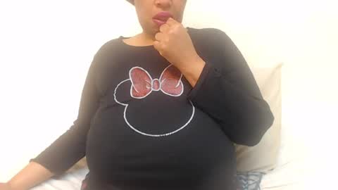 Snapshot of boobyqueen24 chatting on June 23, 10:08 pm boobyqueen online show from June 23, 10:08 pm