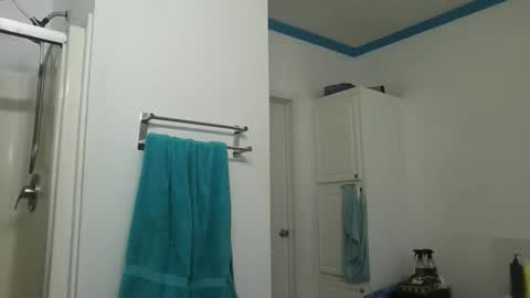 boooohoooobaby online show from October 28, 9:06 pm