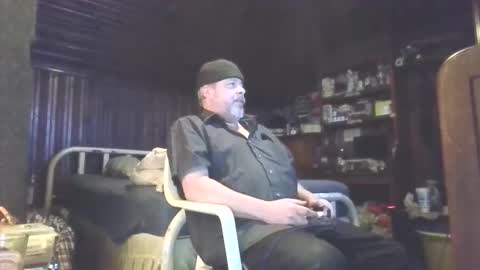 Booshwa online show from December 19, 9:00 pm