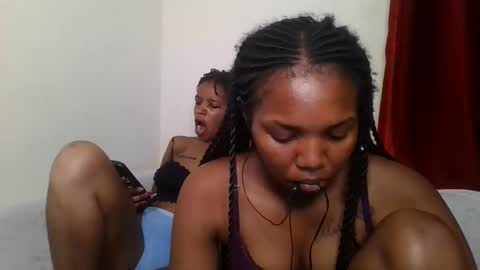 Snapshot of bootie_caramel chatting on April 30, 3:07 pm bootie_caramel online show from April 30, 3:07 pm