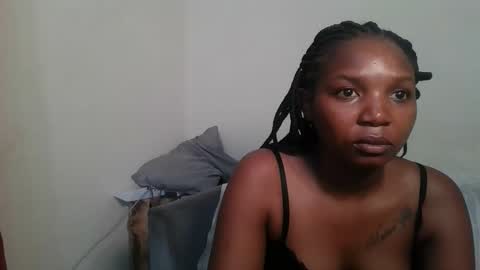 Snapshot of bootie_caramel chatting on May 10, 1:05 pm bootie_caramel online show from May 10, 1:05 pm