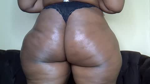 bootieshakess online show from December 14, 9:19 pm