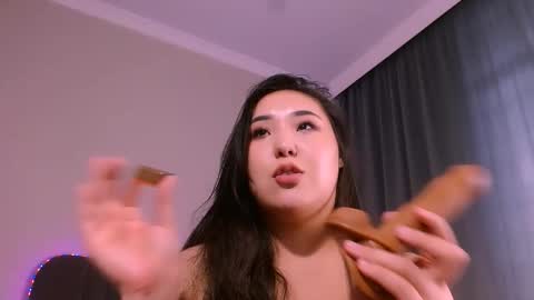 Mona online show from February 15, 7:51 am