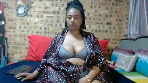 bootytwerkxxx online show from April 12, 4:39 am