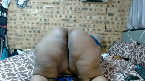 bootytwerkxxx online show from June 19, 6:40 am