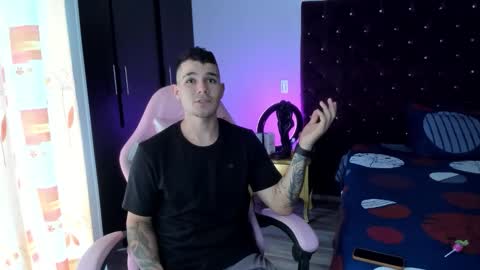 booyhott_ online show from November 23, 7:02 pm