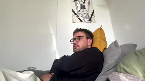 BoYYYOOO online show from September 24, 7:44 am