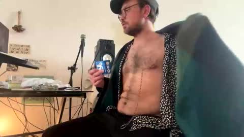 BoYYYOOO online show from March 29, 5:51 am