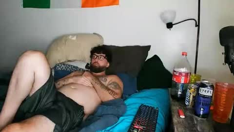 Snapshot of boredandirish21 chatting on October 3, 5:32 pm boredandirish21 online show from October 3, 5:32 pm