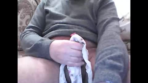 Snapshot of boredherts30 chatting on February 6, 8:18 am boredherts30 online show from February 6, 8:18 am