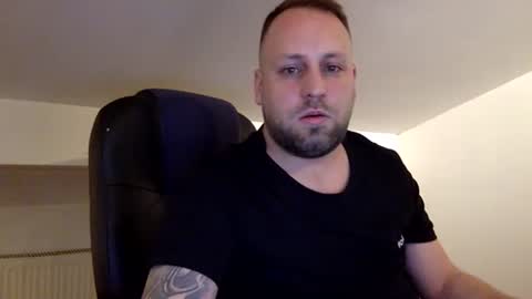 hugo online show from April 12, 1:32 am