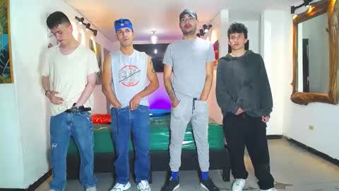 THOMAS AND DAMIAND online show from November 22, 7:02 pm