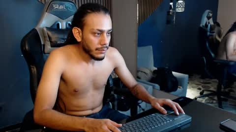 Snapshot of bossdominator1 chatting on September 12, 5:07 am Boss online show from September 12, 5:07 am