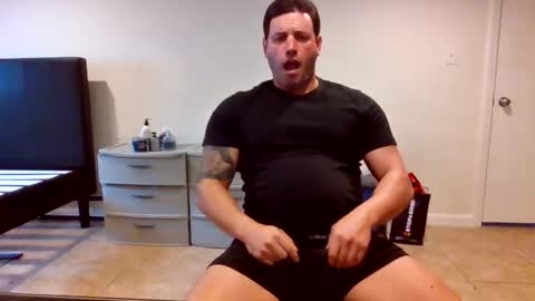 Snapshot of bosslife505050 chatting on November 8, 2:39 pm The Italian Boss online show from November 8, 2:39 pm