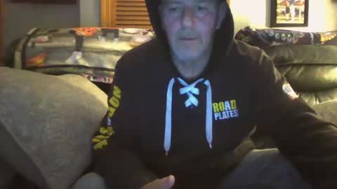 bostonguy1969 online show from December 19, 7:07 pm