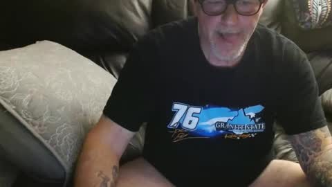 bostonguy1969 online show from April 14, 1:55 am