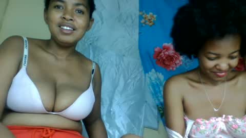botorielle online show from June 20, 7:49 pm