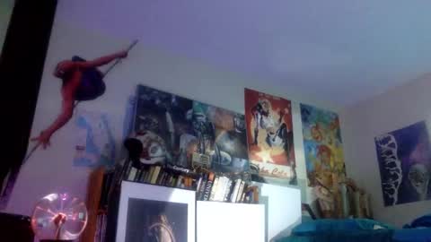 Bottomboo7 online show from November 6, 1:23 pm