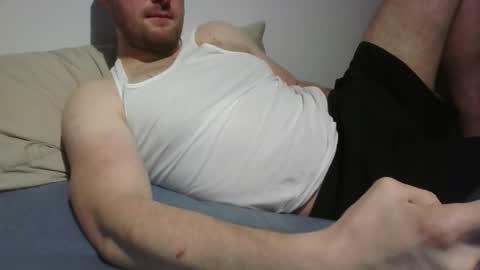 Snapshot of bottomtsinner chatting on October 14, 6:42 pm bottomtsinner online show from October 14, 6:42 pm