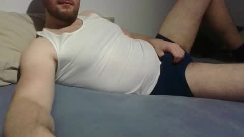 Snapshot of bottomtsinner chatting on October 25, 4:57 pm bottomtsinner online show from October 25, 4:57 pm