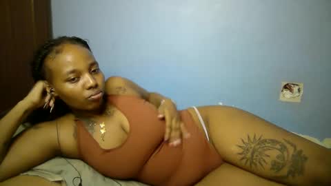 botty_queen online show from May 28, 8:06 pm