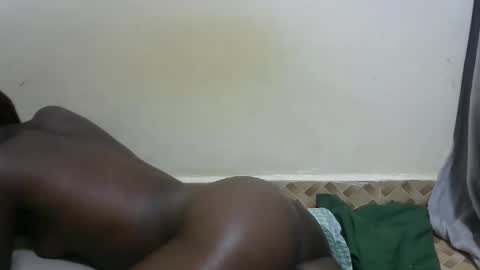 Snapshot of bouncy_vee chatting on January 29, 3:04 pm bouncy_vee online show from January 29, 3:04 pm