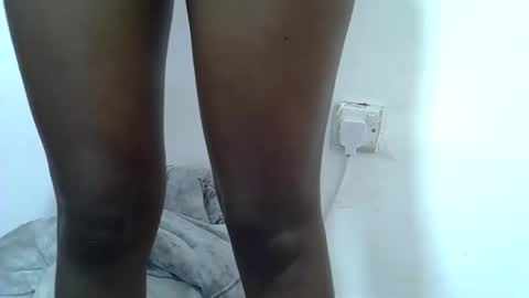 bouncy_vee online show from March 2, 11:50 am