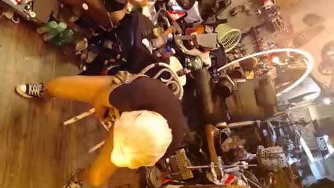 bouncybooty181369 online show from June 15, 1:41 am