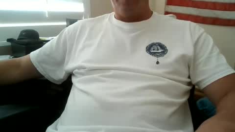Snapshot of bourbonman144 chatting on July 24, 9:35 pm bourbonman144 online show from July 24, 9:35 pm