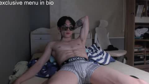 boxman556990 online show from December 19, 1:18 pm