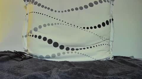 boy3911 online show from December 16, 6:27 pm