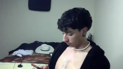 Boy Astro online show from December 9, 4:12 am