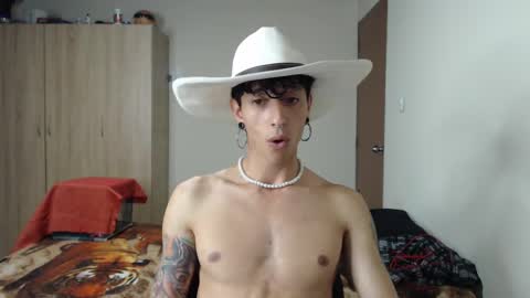 Boy Astro online show from February 11, 12:59 am