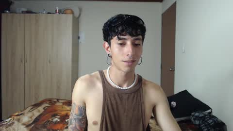 Boy Astro online show from February 13, 2:34 am