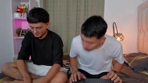 Snapshot of boy_jerry chatting on February 11, 6:40 am boy_jerry online show from February 11, 6:40 am