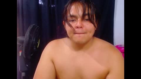 Snapshot of boy_king18 chatting on October 17, 3:36 pm boy_king18 online show from October 17, 3:36 pm