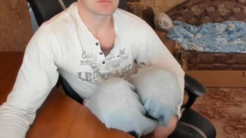 Snapshot of boyapollon chatting on February 23, 1:32 pm BoyApollon online show from February 23, 1:32 pm